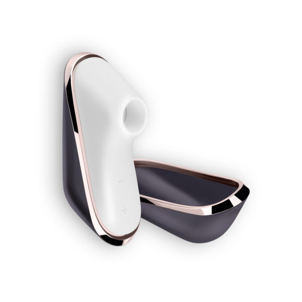 ESTIMULADOR CLITORIANO PRO TRAVELER CON VIBRACIÓN Y CARGADOR USB SATISFYER - Imagen 3